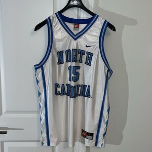 Vintage Nike UNC North Carolina TarHeels Vince Carter USA Made Basketball jersey